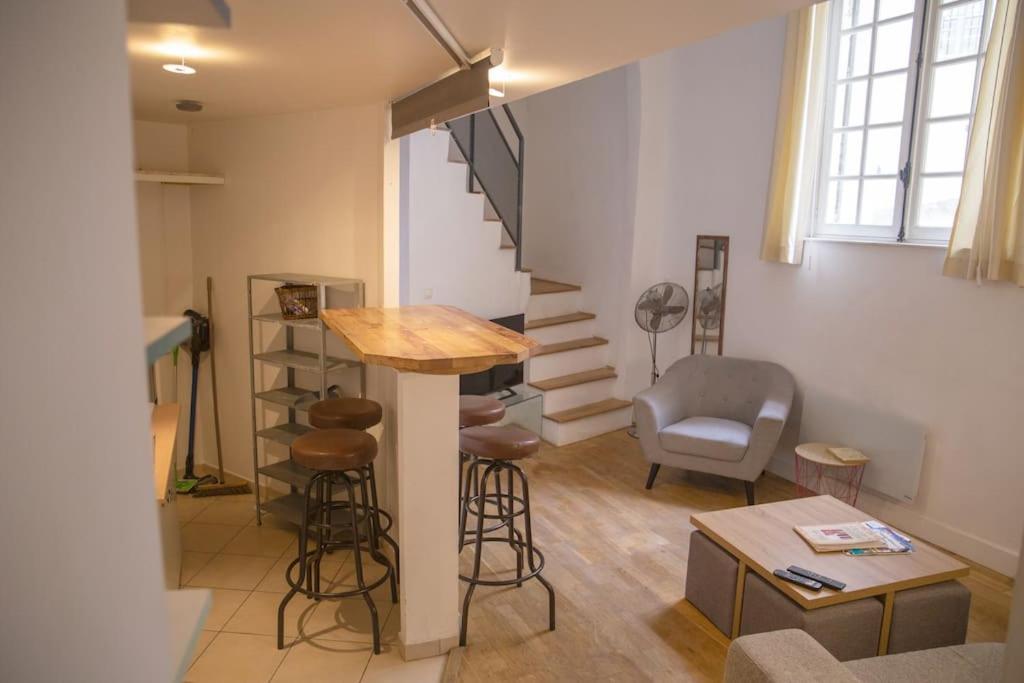 Ferienwohnung L'Authentique, Duplex, Centre Historique, Wifi Montpellier Exterior foto
